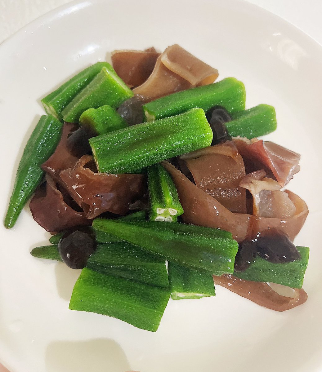 黏答答的秋葵是世界上最棒的美食 阿姆啊姆 https://t.co/ZmwAUuBirH