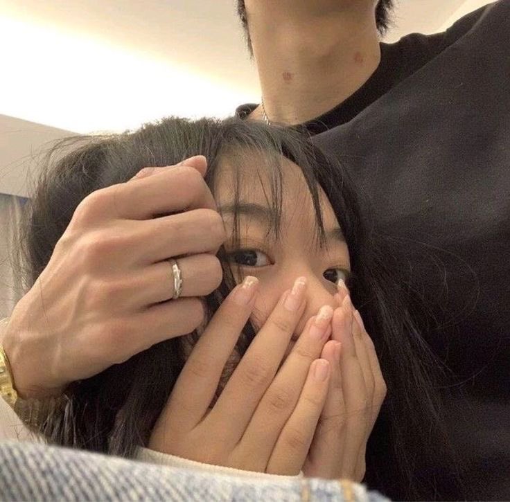 good morning madlang people, proof of life ko lang talaga sabihin na may sarili na akong sylus. ayun lang happy sunday 😁 disappear na ulit /j