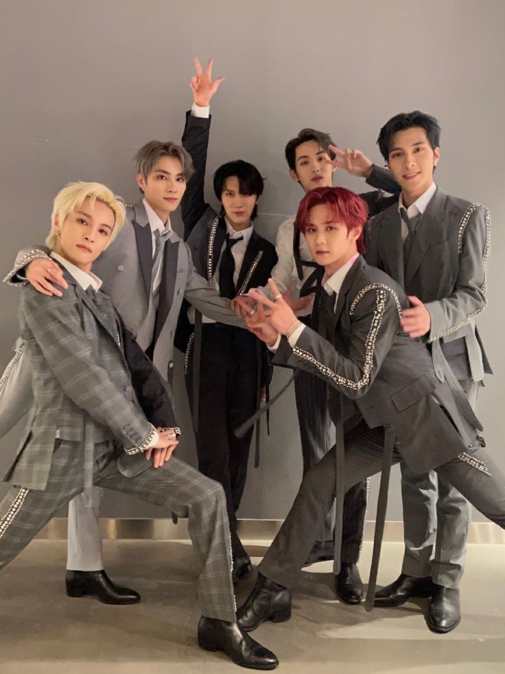 wayvmxbase's tweet photo. Sinceramente a veces las palabras no nos alcanzan para expresar lo mucho que amamos a WayV, lo mucho que los admiramos por salir adelante de todas las dificultades y por ir creciendo personal y profesionalmente.

Sabemos que todo WayZenNi de México comparte nuestro sentir y pensar. De verdad y de todo corazón esperamos que su empresa y productoras nos den la oportunidad y traigan a WayV a México.

Ellos necesitan saber cuánto los amamos 🤍

#WayVinMexico
#WayV_ONTHEWay_in_Mexico @ocesa_kpop @Zignialive_