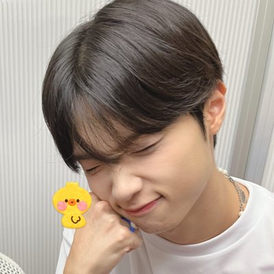 💛 tweet media