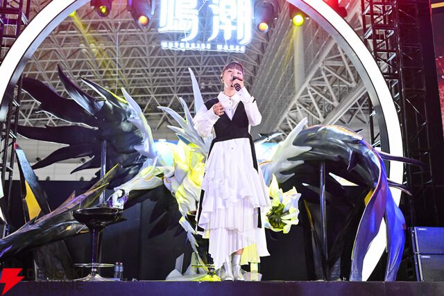 dengekionline's tweet photo. 『鳴潮』彩莉さんによるTGSでの生歌唱ショーをレポート
https://t.co/yuUK5Sc4xT

『過ぎし乗霄山の歳月』をファンの前で熱唱。日本語版の歌詞はどのように作られたのかの裏話も。 #鳴潮 #PR https://t.co/RUfJYOXSJo