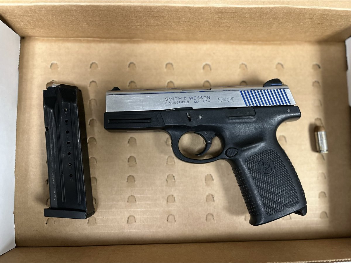 Not only did ⁦<a href="/LBPD/">Long Beach PD (CA)</a>⁩ patrol officers locate the suspect from an earlier hit and run collision, they recovered the loaded gun he tried to discard when they stopped him. Suspect is also on probation and prohibited from carrying firearms. Great work!