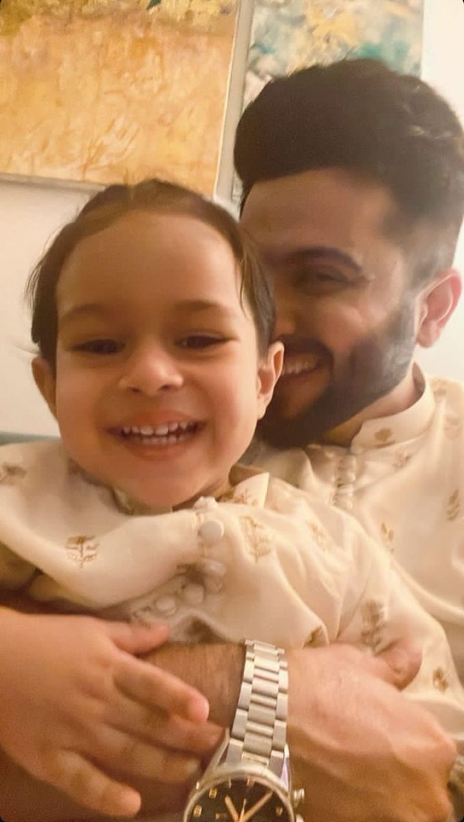 1dhoopardheeraj's tweet photo. Daddy's very love you Zayn 
#DD #Dheerajdhoopar #kingdhoopar #vinnyaroradhoopar #zayndhoopar #DDlove #DDfans #DADDYloves #xpost @DheerajDhoopar https://t.co/NxqCs8pzFg