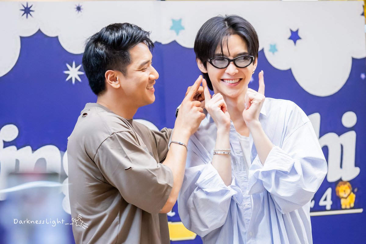 DarknessLight__'s tweet photo. แจกความสดใส~~♡

PINGORBNITHIBIRTHDAY2024 

#HBD31stPingOrbnithi 
#PingNut || #ปิงนัท
#Pingorbnithi || @Ping_Orbnithi 
#supanut || @supanut_l https://t.co/ZJJJRX6NBc