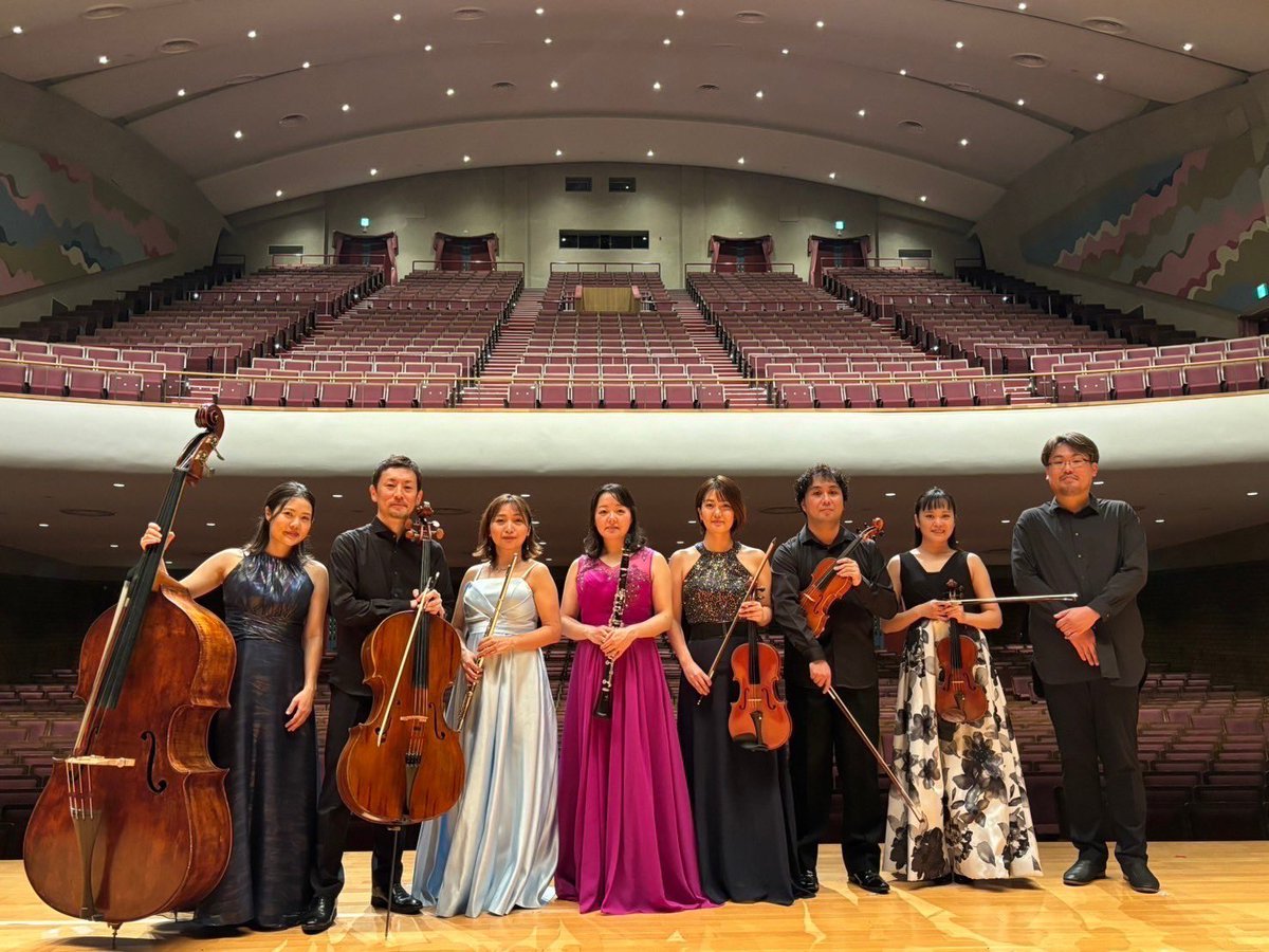 神保町の共立講堂で公演を行いました！
歴史ある建物で演奏させて頂き✨、公演も大変盛り上がりました🙌

#サロンオーケストラエイト