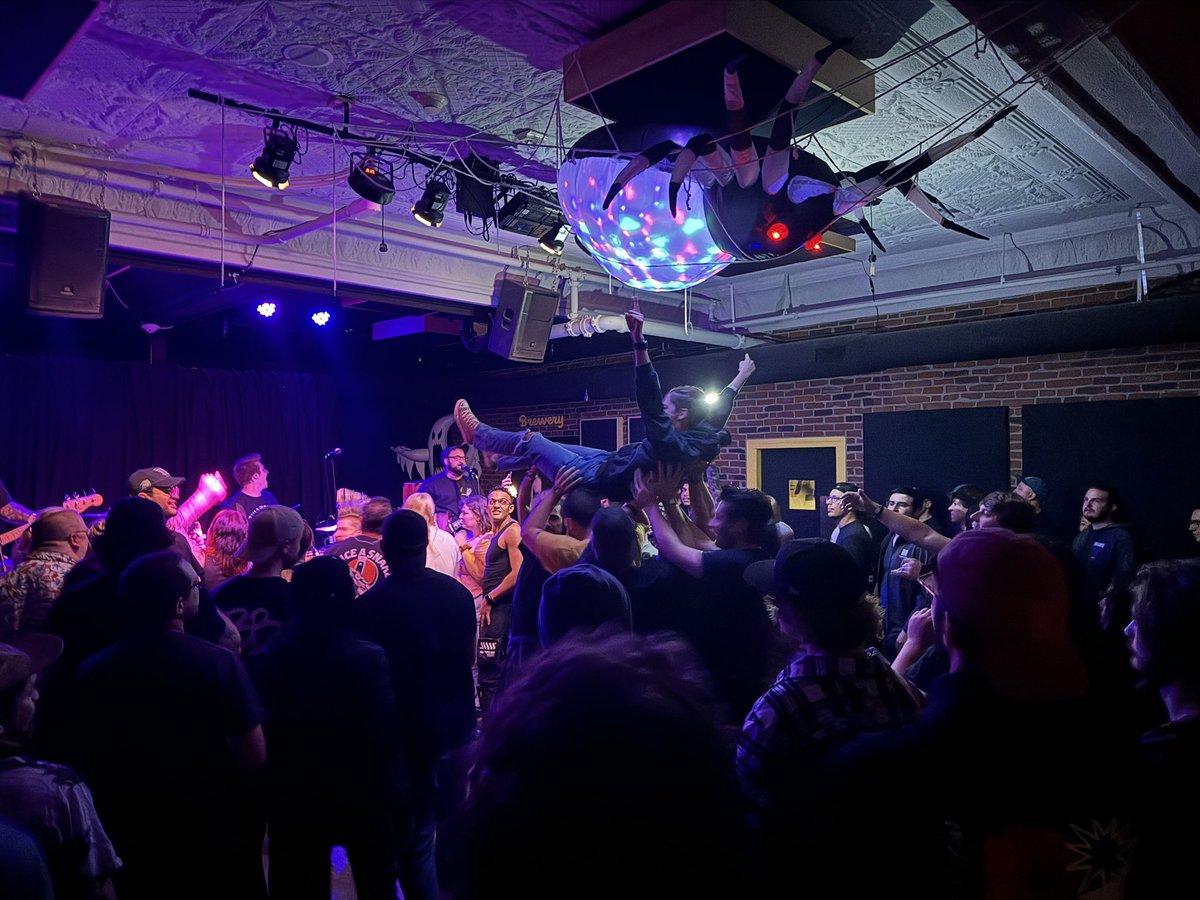 Another unforgettable night seeing <a href="/goalkeeperband/">Goalkeeper</a> ! Loved getting to see a few of the new songs live! 🔥🤘