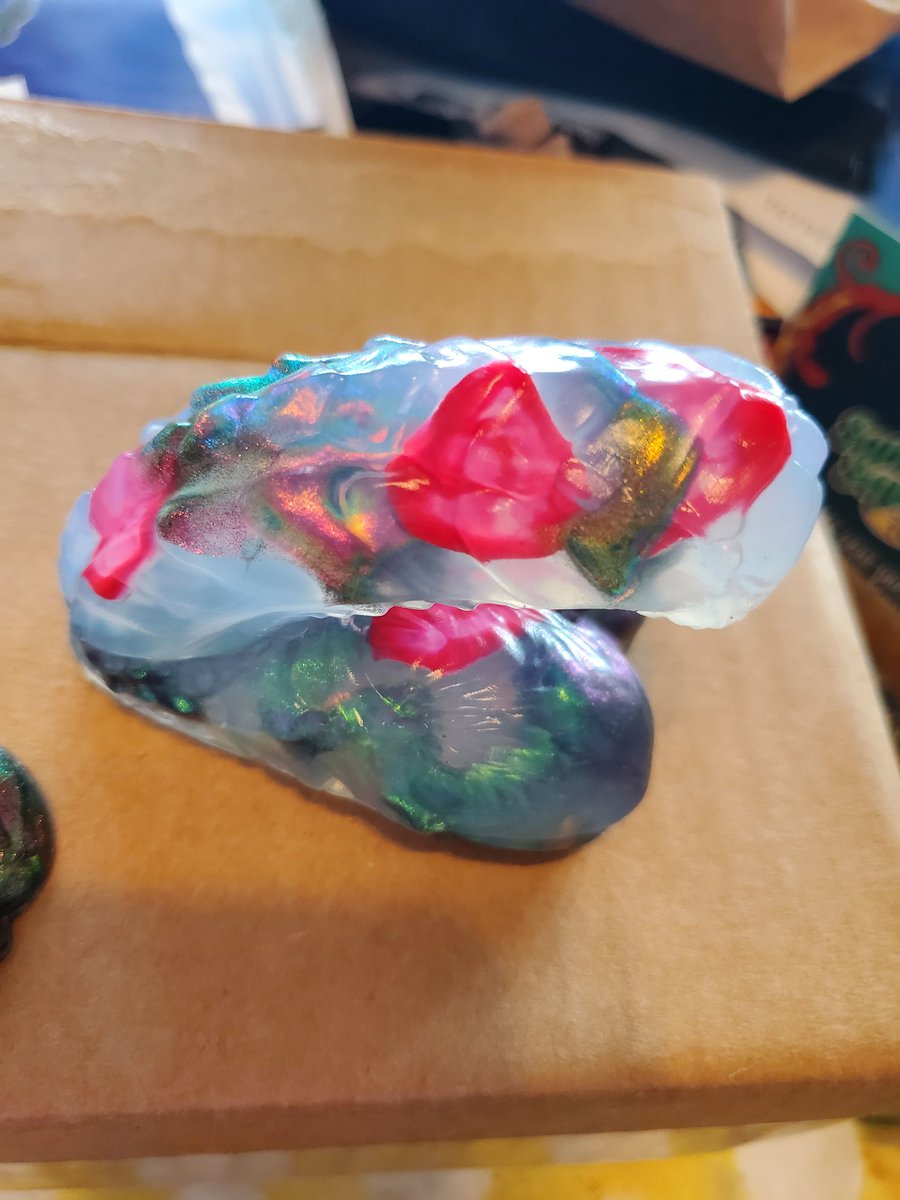 NaughiD's tweet photo. So I am in love with wearing my packer. Wore it all day in a dock with a safty pin attached to my undies. This is a medium alien from Something Squishy. I lime that it's a bit more discret and it's not noticeable while I'm wearing it at work. https://t.co/uo11UAq6tv