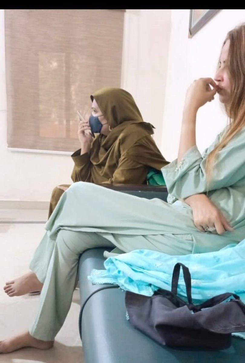 عورت کارڈ والے کہاں گئے؟ ایک متنازعہ بیان پر سیخ پا ہونے والے اب کیا کہتے ہیں؟