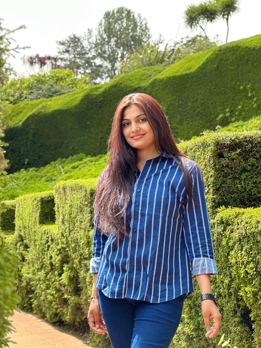Janhvi Beniwal (@janhvi_beniwal_) on Twitter photo राजस्थानी एक्टर , सिंगर <a href="/Nimmy1044/">Nimmy Choudhary</a> को फॉलो करें ।
गांव ढाणी से निकल कर अपने दम पर एक्टिंग के क्षेत्र में जगह बनाना वाकई काबिल ए तारीफ है। मैं इनके उज्ज्वल भविष्य की शुभकामनाएं देती हूं।आप ऐसे ही आगे बढ़ो और अपना नाम रोशन करो🙌🏻🥰❣️
फॉलो <a href="/Nimmy1044/">Nimmy Choudhary</a> राजस्थानी एक्टर , सिंगर <a href="/Nimmy1044/">Nimmy Choudhary</a> को फॉलो करें ।
गांव ढाणी से निकल कर अपने दम पर एक्टिंग के क्षेत्र में जगह बनाना वाकई काबिल ए तारीफ है। मैं इनके उज्ज्वल भविष्य की शुभकामनाएं देती हूं।आप ऐसे ही आगे बढ़ो और अपना नाम रोशन करो🙌🏻🥰❣️
फॉलो <a href="/Nimmy1044/">Nimmy Choudhary</a>