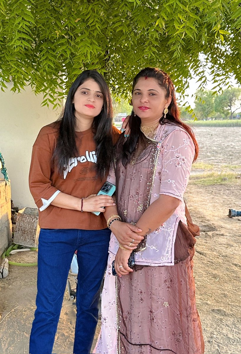 Janhvi Beniwal (@janhvi_beniwal_) on Twitter photo खास मित्र <a href="/monu__79/">monu_79</a> और <a href="/KamlaGorsiya/">kamla gorsiya</a> जो हमेशा सक्रिय सहयोगी के रूप में मेरा साथ निभाती है । इनको सपोर्ट करे।
फॉलो <a href="/monu__79/">monu_79</a>
<a href="/KamlaGorsiya/">kamla gorsiya</a> खास मित्र <a href="/monu__79/">monu_79</a> और <a href="/KamlaGorsiya/">kamla gorsiya</a> जो हमेशा सक्रिय सहयोगी के रूप में मेरा साथ निभाती है । इनको सपोर्ट करे।
फॉलो <a href="/monu__79/">monu_79</a>
<a href="/KamlaGorsiya/">kamla gorsiya</a>