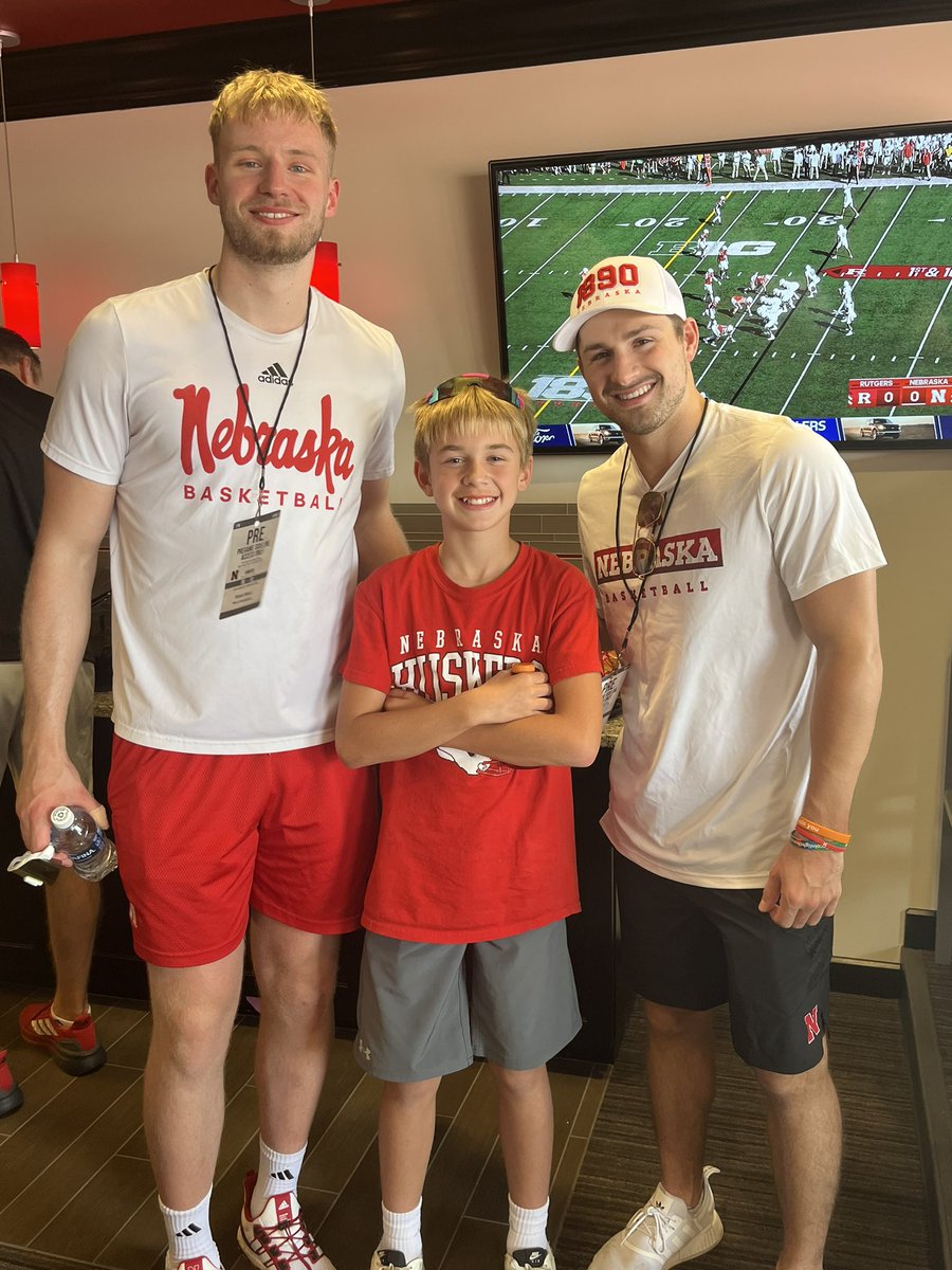M_Quisty's tweet photo. Great day to be a Husker!  Go Big Red 🏈  Go Big fRed  🏀 https://t.co/4yKrM7RFXh