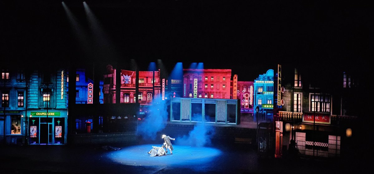 thdyl0033's tweet photo. 上���的千古情不仅看了，还意外混了个群演。😉 https://t.co/sTbega6Ffz
