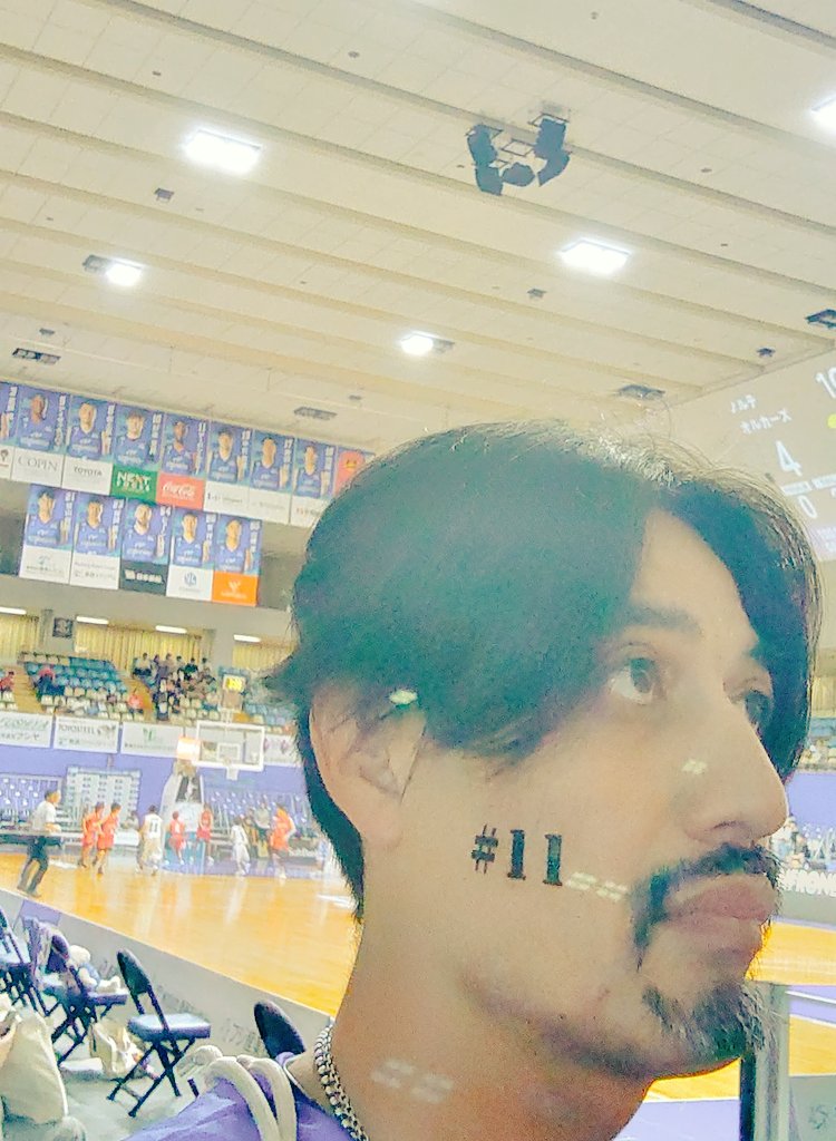 hatayan_enjoy's tweet photo. 今日も今日とて
#prayforhenry #回復祈願
#アーロン・ヘンリー #AaronHenry
#No11 #FE名古屋 #FEfamily https://t.co/cAUmJTfY84