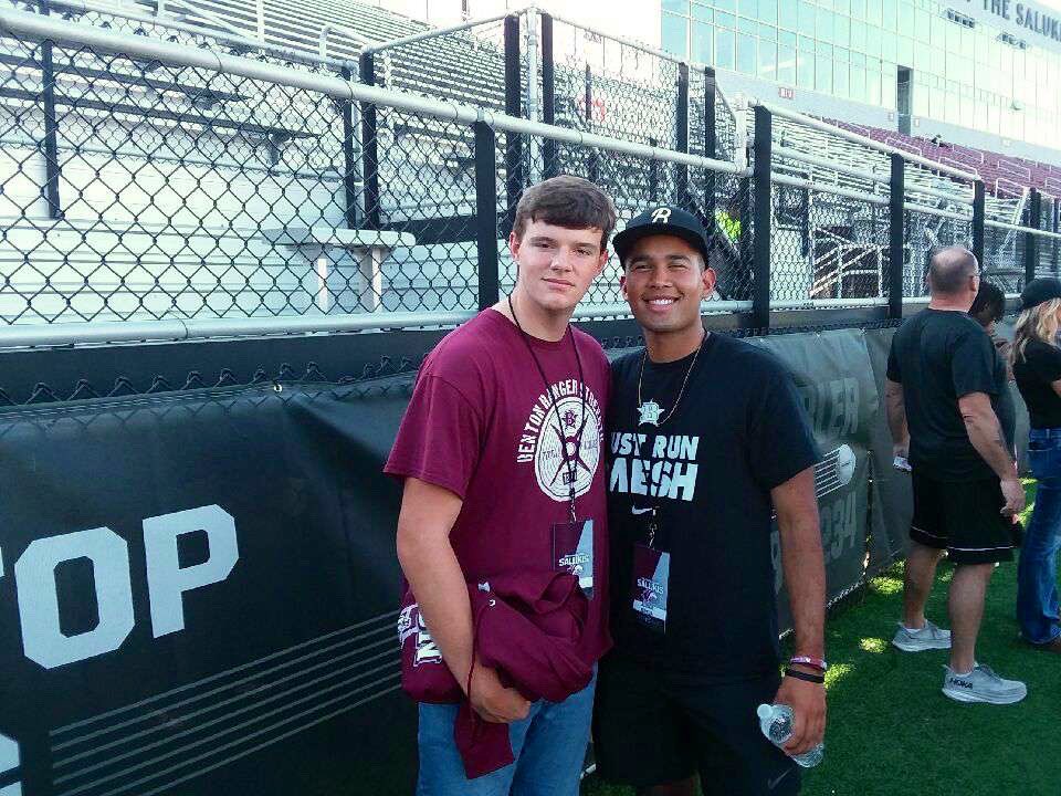 Jesser Zepeda (@jesserzepeda15) on Twitter photo Had a great time at SIU vs Illinois State! Thank you <a href="/NathanFrameSIU/">Nathan Frame</a> and <a href="/CoachMaccc/">Mac McLeran</a> for the game day visit invite! Go dawgs!!🐶
<a href="/PedigoRylee51/">Rylee Pedigo</a> Had a great time at SIU vs Illinois State! Thank you <a href="/NathanFrameSIU/">Nathan Frame</a> and <a href="/CoachMaccc/">Mac McLeran</a> for the game day visit invite! Go dawgs!!🐶
<a href="/PedigoRylee51/">Rylee Pedigo</a>