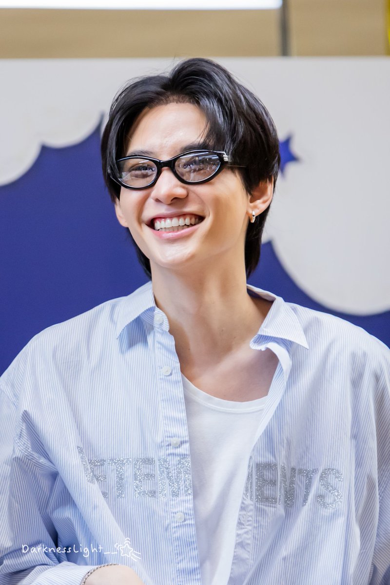 DarknessLight__'s tweet photo. รักน๊าาาาาา ยัยเธออออออ

#supanut || @supanut_l https://t.co/VsW79xgO25