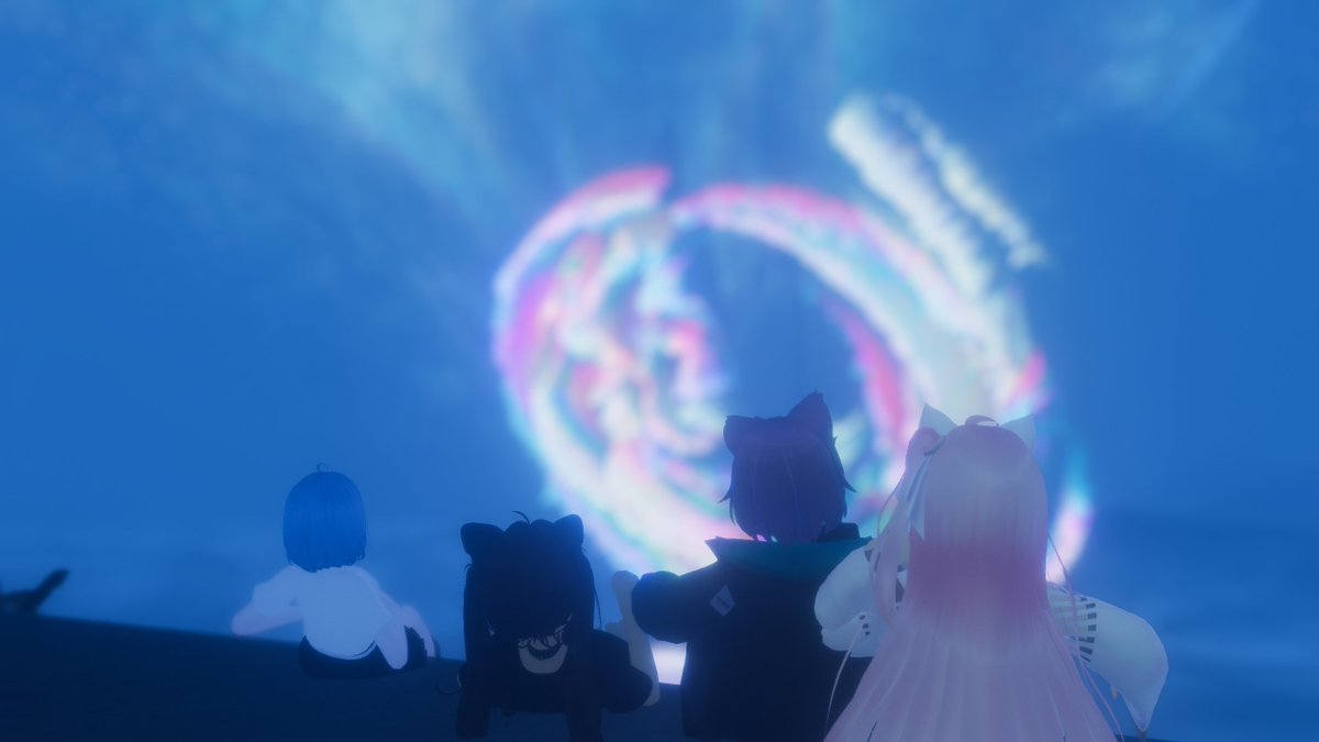 Creature gazing with friends at Concrete! The visuals are so mesmerizing. 😮
