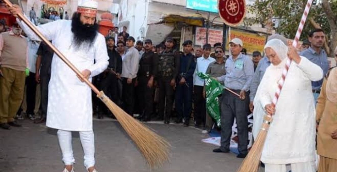 neha_educator's tweet image. Clean surroundings lead towards a greener environment as well as reduces the risk of diseases &amp;amp; ensures good emotional well being. #SafaiAbhiyan are being run by Dera Sacha Sauda under the  inspiration of Ram Rahim Ji.
