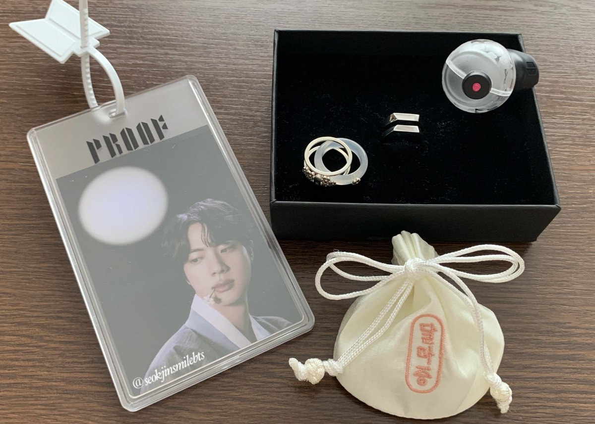 BTS X MU:DS ダルマジュン バンタンの公式グッズ 何気に指輪を買って