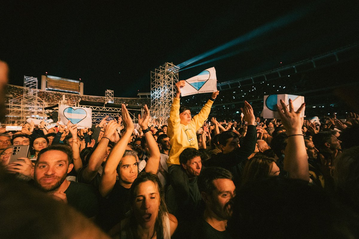dfallaccess's tweet photo. LOS MEJORES FANS 🇦🇷🇦🇷🇦🇷 https://t.co/95oHUidWVC