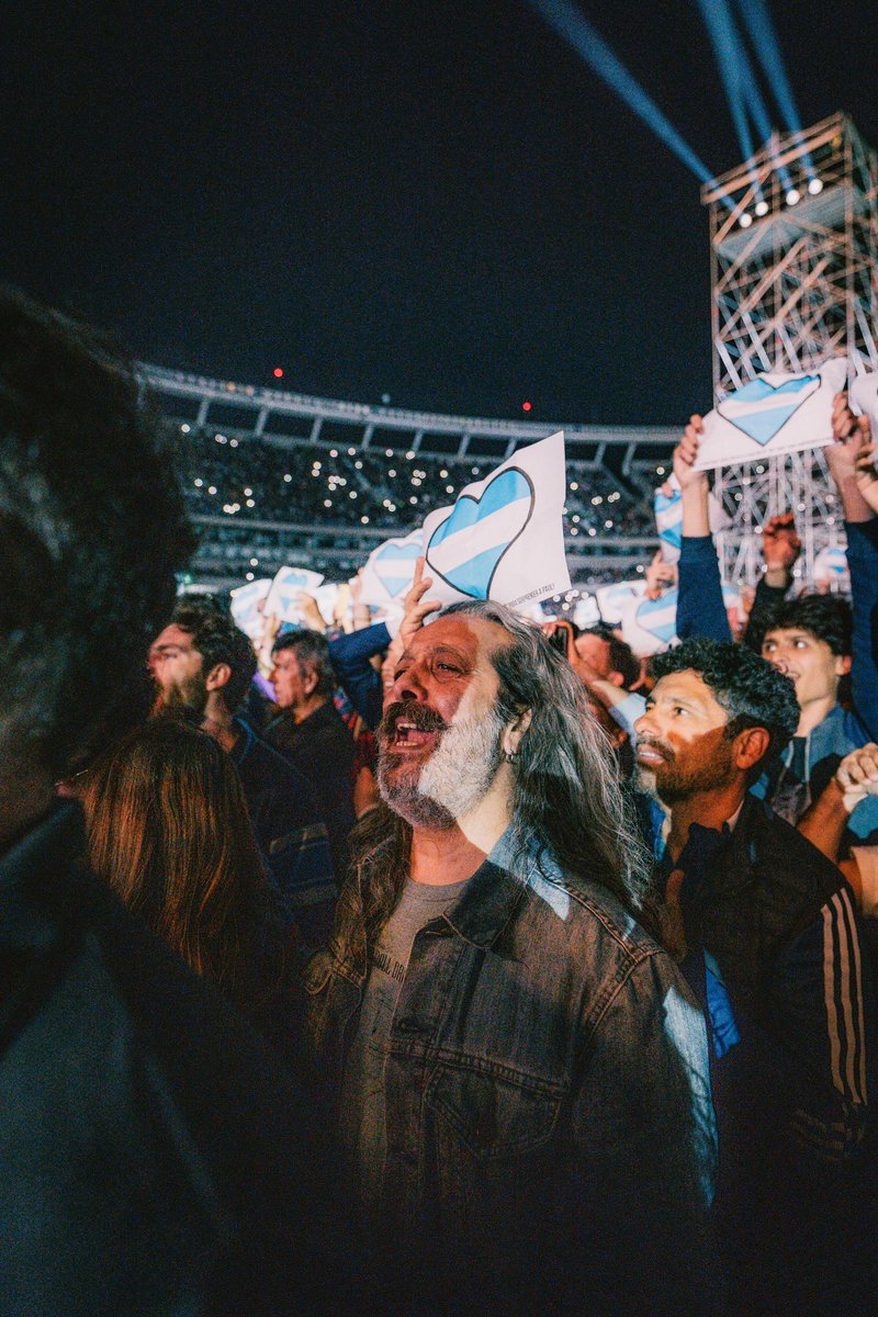 dfallaccess's tweet photo. LOS MEJORES FANS 🇦🇷🇦🇷🇦🇷 https://t.co/95oHUidWVC