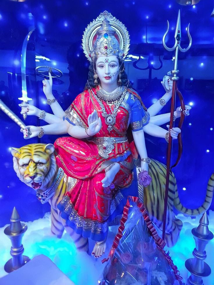 NeetuRathee1's tweet photo. आज नवरात्रि के चौथे दिन की हार्दिक शुभकामनाएं 🎉💐

जय मां दुर्गा की 🙏

हैप्पी नवरात्रि ☺️