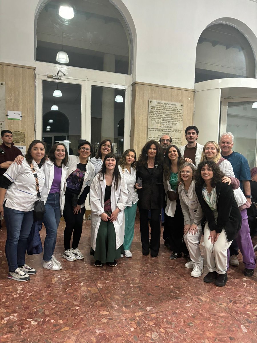 HOSPITAL DE SALUD MENTAL LAURA BONAPARTE. Un buen lugar para manifestar mi repudio a lo que están haciendo con nuestras humanidades y nuestros derechos. Gracias x las sonrisas para recibirme y compartir la lucha. Noche del 5 de Octubre de 2024.
