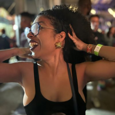 VanessaCastroA_'s tweet photo. Una persona feliz en el #NegroFest 2024. 🖤 https://t.co/J4PcJFB5a1