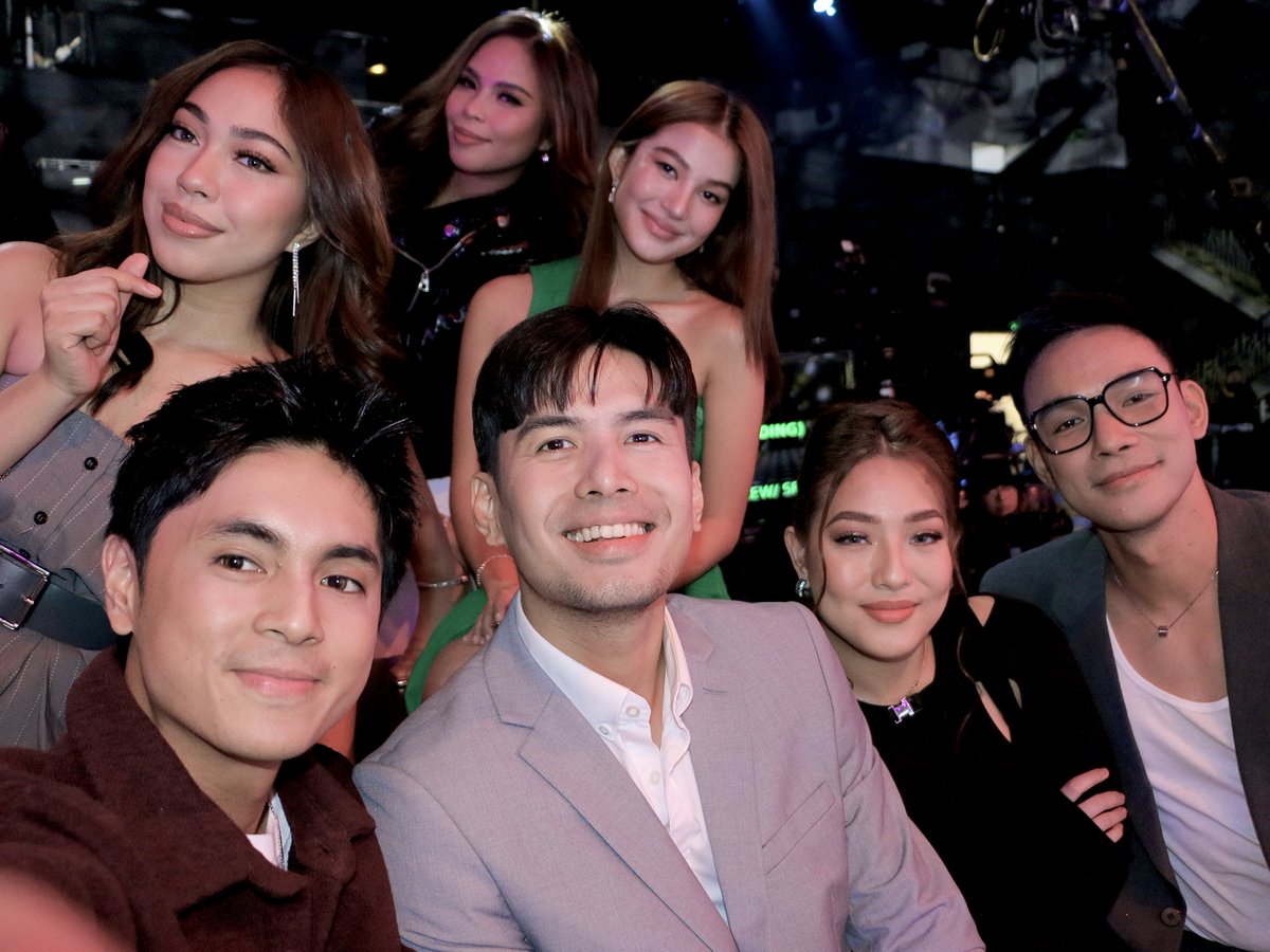 AllOutSundays7's tweet photo. Sunday fun day with the AyOS Barkada! 📸 #AllOutSundays #AOSVIPAccess https://t.co/YoMoaJKswe