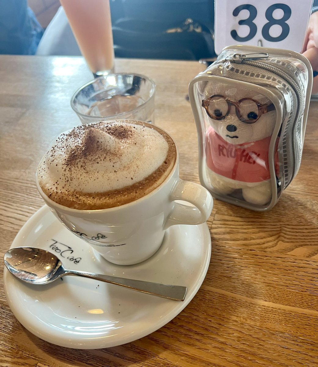 chiromin_'s tweet photo. 先月、家族がコロナで延期になったプチ旅行…
とりあえずオシャレなカフェで
のんびりしてます🧸💭💦
#猪苗代湖
#taroCafe
#旅 https://t.co/z6CmZw05us