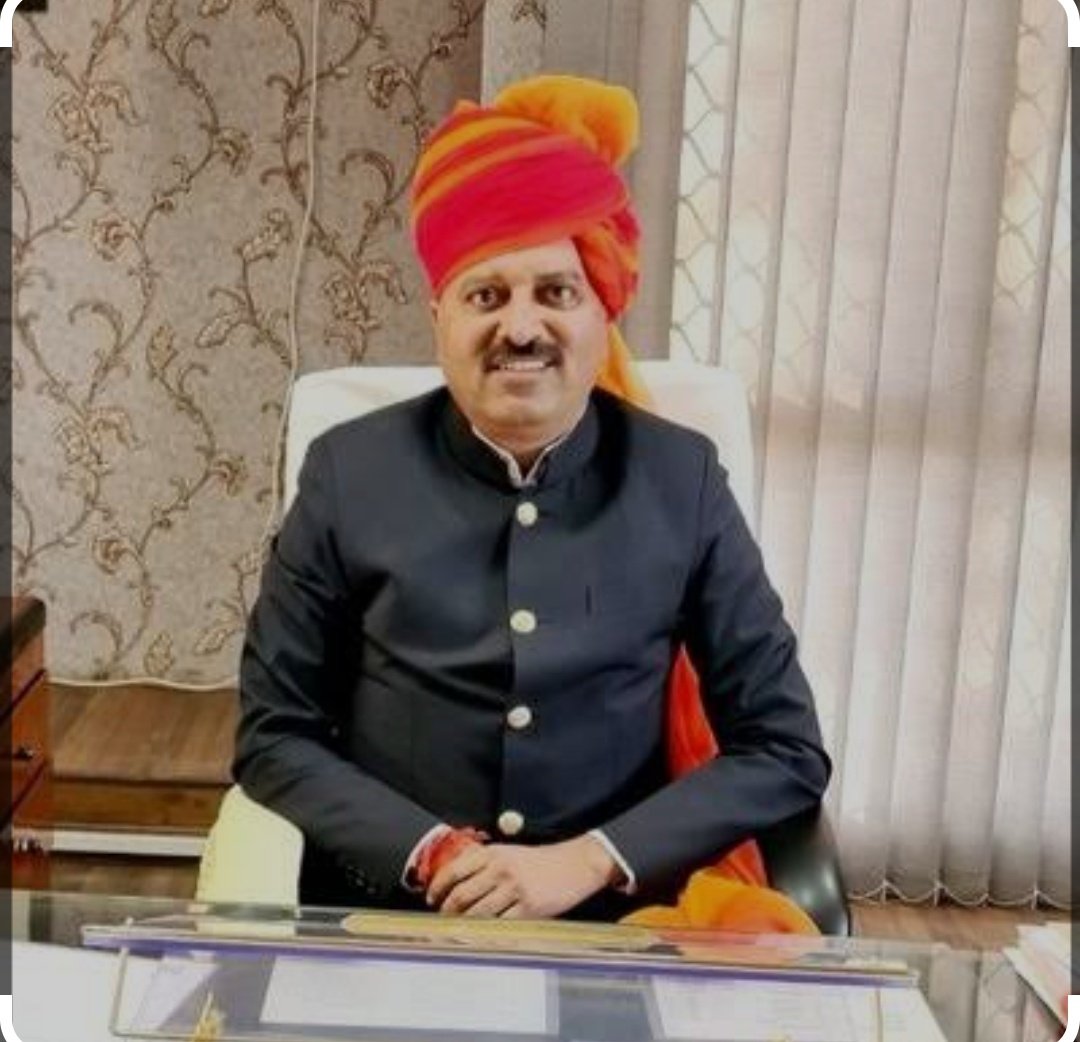 भजनलाल जी, आपकी सरकार की ऐसी क्या मजबूरी है, जो RPSC के पूर्व भ्रष्टाचारी अध्यक्ष शिव सिंह राठौर को गिरफ्तारी नहीं कर पा रहे हो। <a href="/BhajanlalBjp/">Bhajanlal Sharma</a>