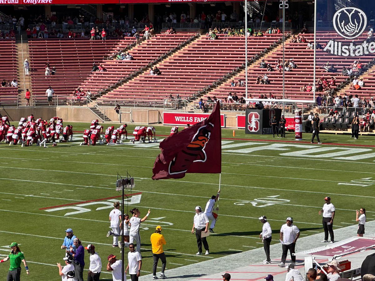 esudow's tweet photo. Hokies WIN v Stanford #letsgo #hokies #gohokies 🧡♥️ https://t.co/8CLGJlT2ze