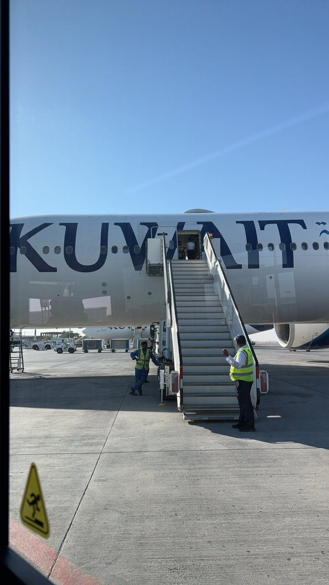 moha22328's tweet photo. استودعكم الله الذي لا تضيع ودائعه..
مسافر في رحلة علاج 

مع والدي

أسأل الله العظيم رب العرش العظيم أن
يشفيك #دعواتكم https://t.co/FjBWYZUGmp