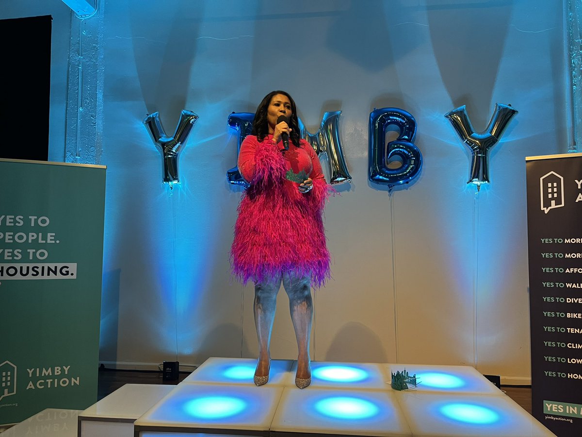 lihanlihan's tweet photo. At the annual YIMBY prom, State Senator Scott Wiener and Mayor London Breed were crowned Kween and queen of housing champions. https://t.co/F5Z3nYDxWt