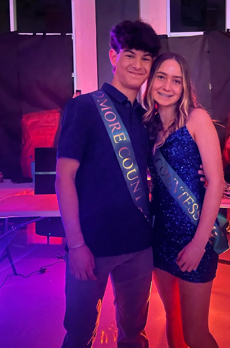 Congratulations to our Sophomore Count and Countess! <a href="/jessicamccoyAP/">Jessica McCoy</a> <a href="/CLHSPrincipal/">Mark Oberholtzer</a> <a href="/NLMorrisCLHSAP/">Nicole L Morris</a> <a href="/Ms_Raabe/">Liesel Raabe</a>
