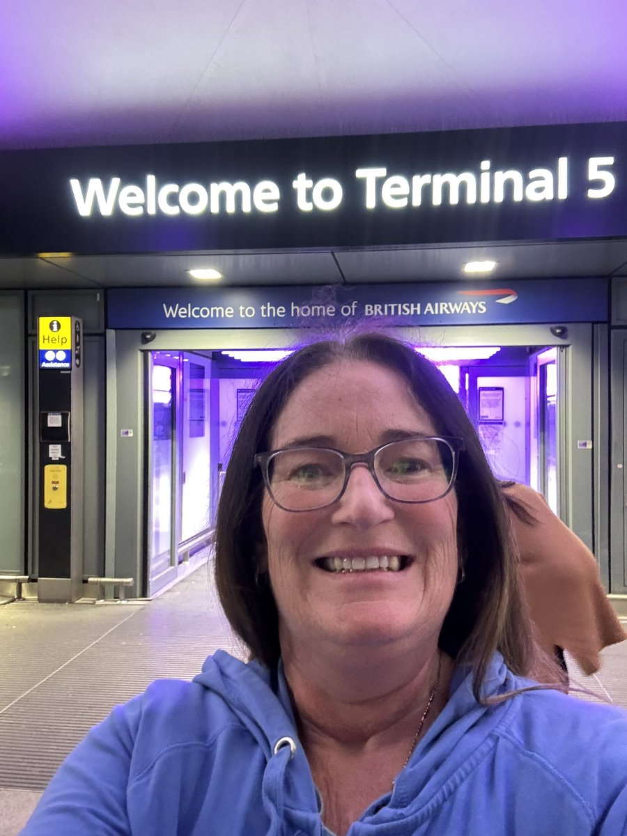 Louise Hansford 💙 tweet media