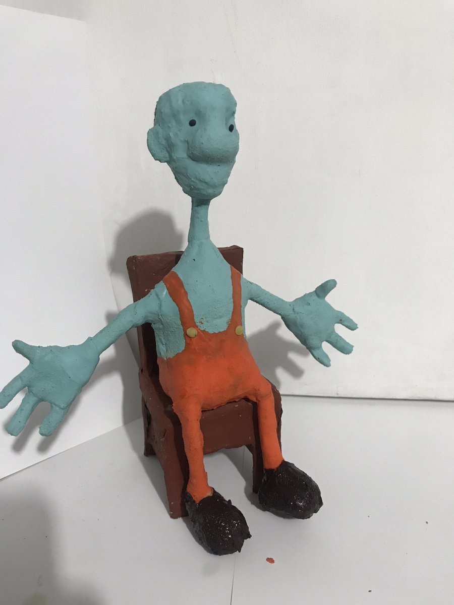 diotorrq's tweet photo. Hola. Les comparto una marioneta para stop motion, como fue el proceso de su creación. El personaje tenía que ir sentado. https://t.co/9WOXisyATE