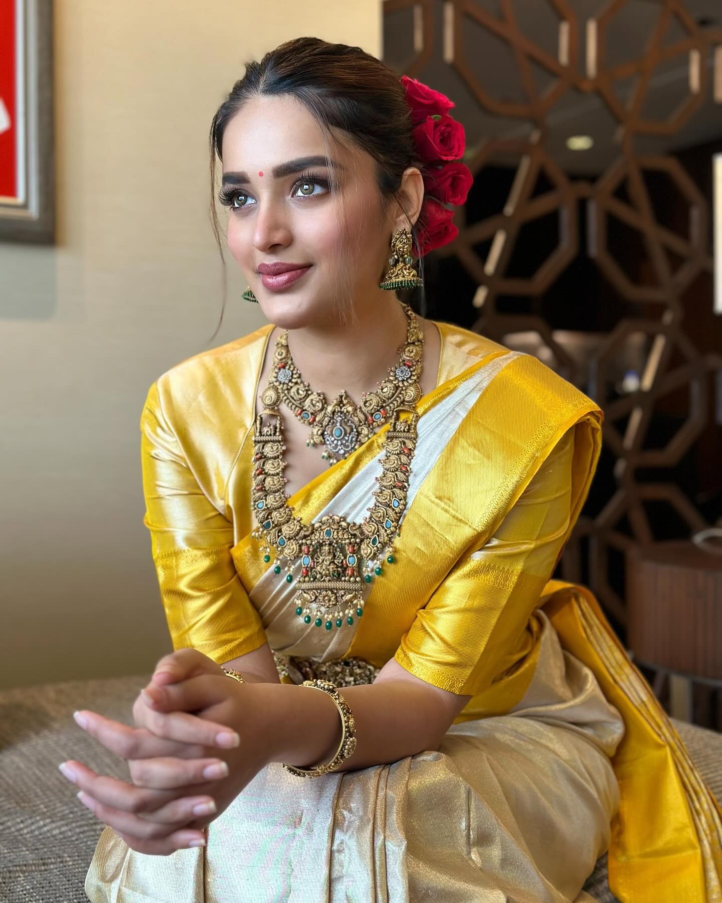 GZLybT7acAArSNE?format=jpg&name=large