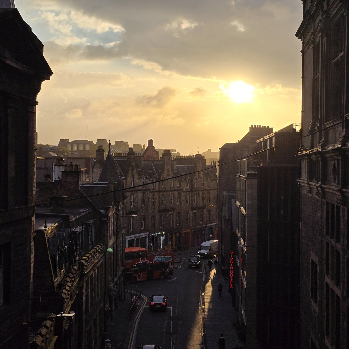 Colin📚 tweet media