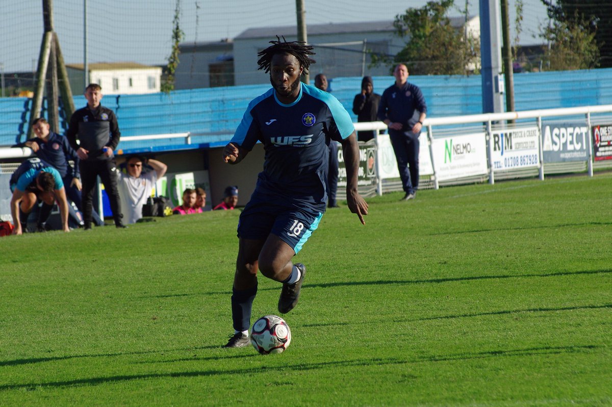 RayleighFootie's tweet image. A few photos📸 from Rayleigh Towns 1-2 loss to Harlow Town a hard one to take but can’t fault the players commitment and work rate, and how lucky🍀 were Harlow with the deflected goal that won it for them! We go again Tuesday👊
@RayleighTownFC1 @NonLeagueCrowd