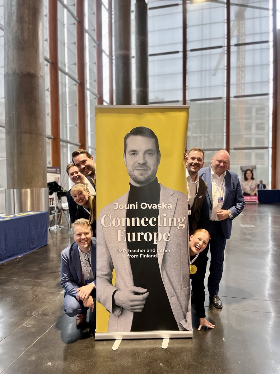 Suomen Keskustan ehdokas Jouni Ovaska on hetki sitten valittu Euroopan keski- ja liberaalipuolueiden ALDEn varapuheenjohtajaksi. Onnea Jouni koko kansanliikkeen puolesta. Connecting Europe! 🍀