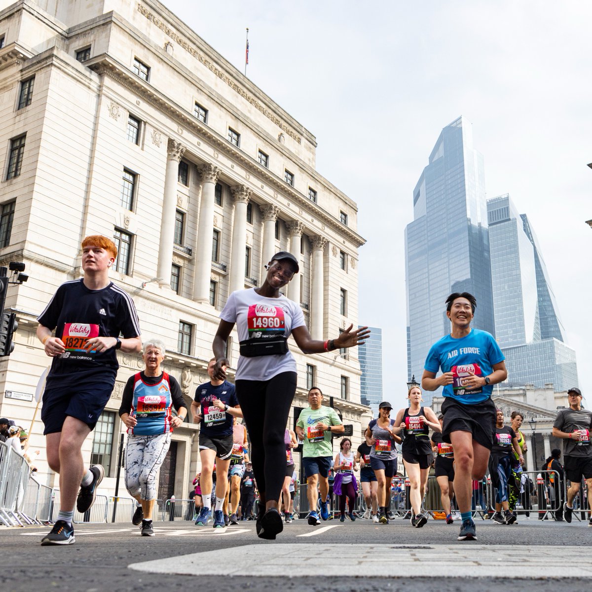 Two weeks ago today! 😮 

What was your favourite memory from this year's Vitality London 10,000? ❤️👇