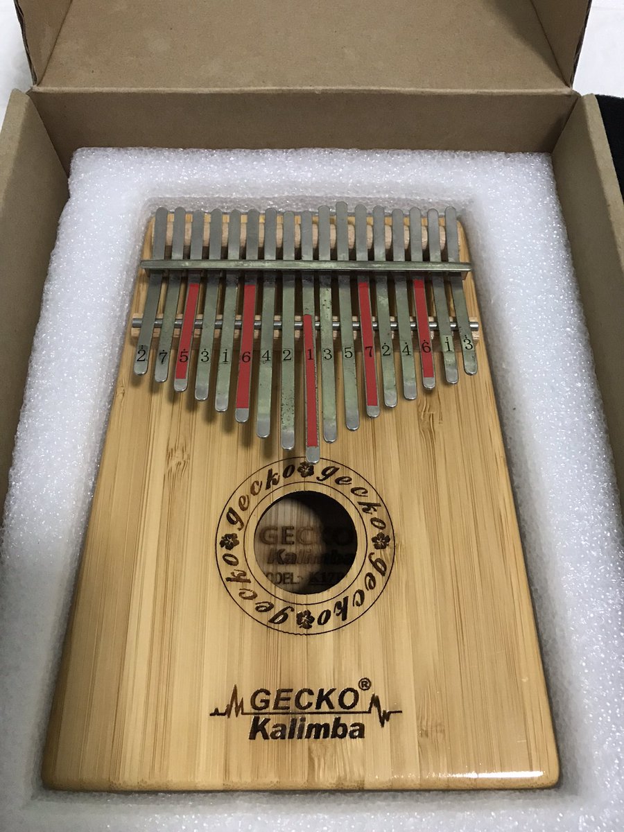 52Hz31's tweet photo. ส่งต่อ Kalimba GECKO รุ่นK17BA ไม้ไผ่

450.-

**มีตำหนิขึ้นสนิม
•มีค้อนจูนเสียง
•มีถุงผ้า
•มีผ้าเช็ด
•มีคู่มือ
•มีกล่อง
•ส่งฟรี EMS
สนใจสอบถามดูรูปเพิ่มเติมได้

  #ส่งต่อเครื่องดนตรี #คาลิมบามือสอง  #ส่งต่อของมือสอง #ขายคาลิมบา  #ส่งต่อคาลิมบา #คาลิมบามือสอง #kalimba https://t.co/1mMst53SGm