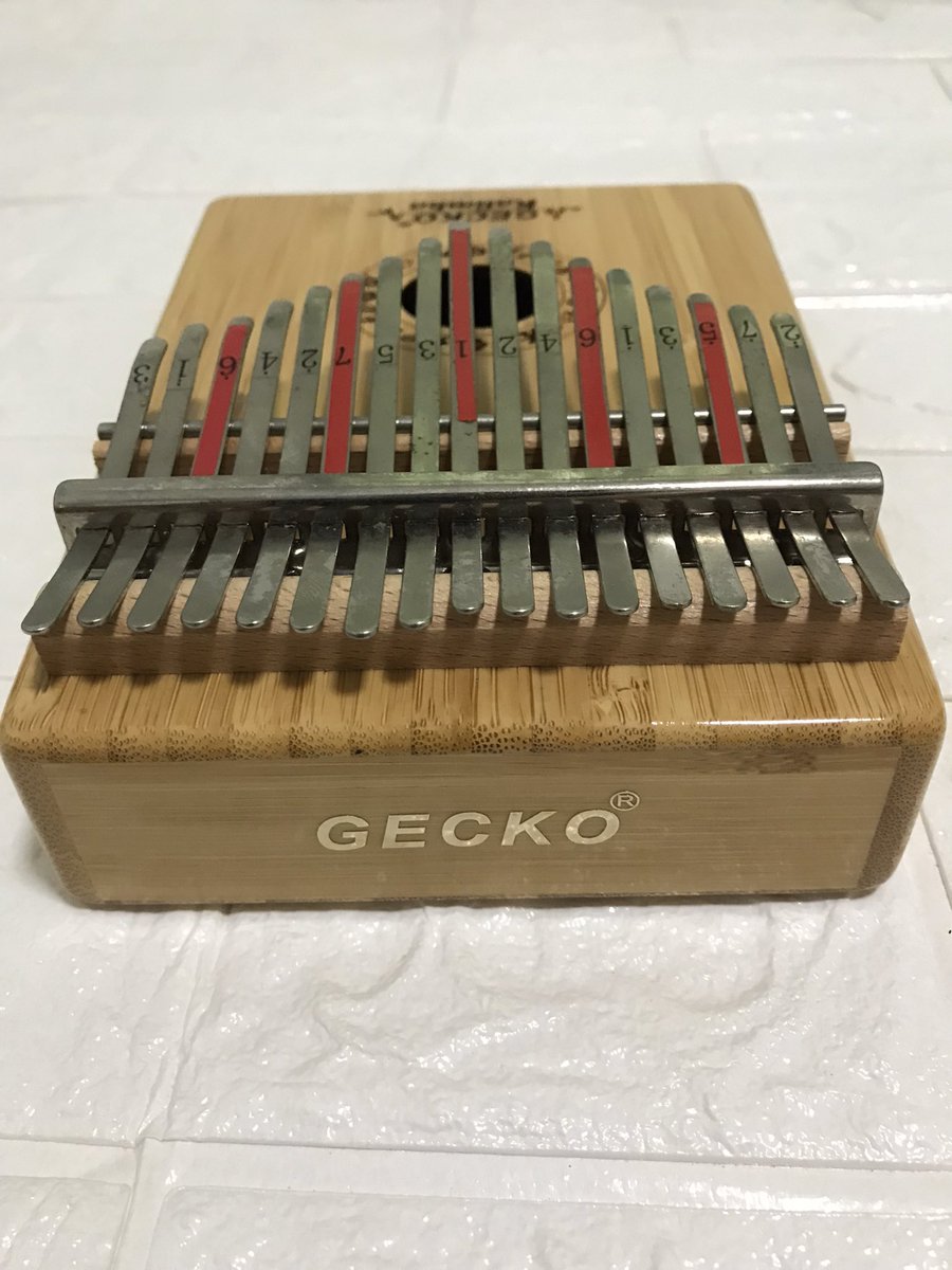 52Hz31's tweet photo. ส่งต่อ Kalimba GECKO รุ่นK17BA ไม้ไผ่

450.-

**มีตำหนิขึ้นสนิม
•มีค้อนจูนเสียง
•มีถุงผ้า
•มีผ้าเช็ด
•มีคู่มือ
•มีกล่อง
•ส่งฟรี EMS
สนใจสอบถามดูรูปเพิ่มเติมได้

  #ส่งต่อเครื่องดนตรี #คาลิมบามือสอง  #ส่งต่อของมือสอง #ขายคาลิมบา  #ส่งต่อคาลิมบา #คาลิมบามือสอง #kalimba https://t.co/1mMst53SGm