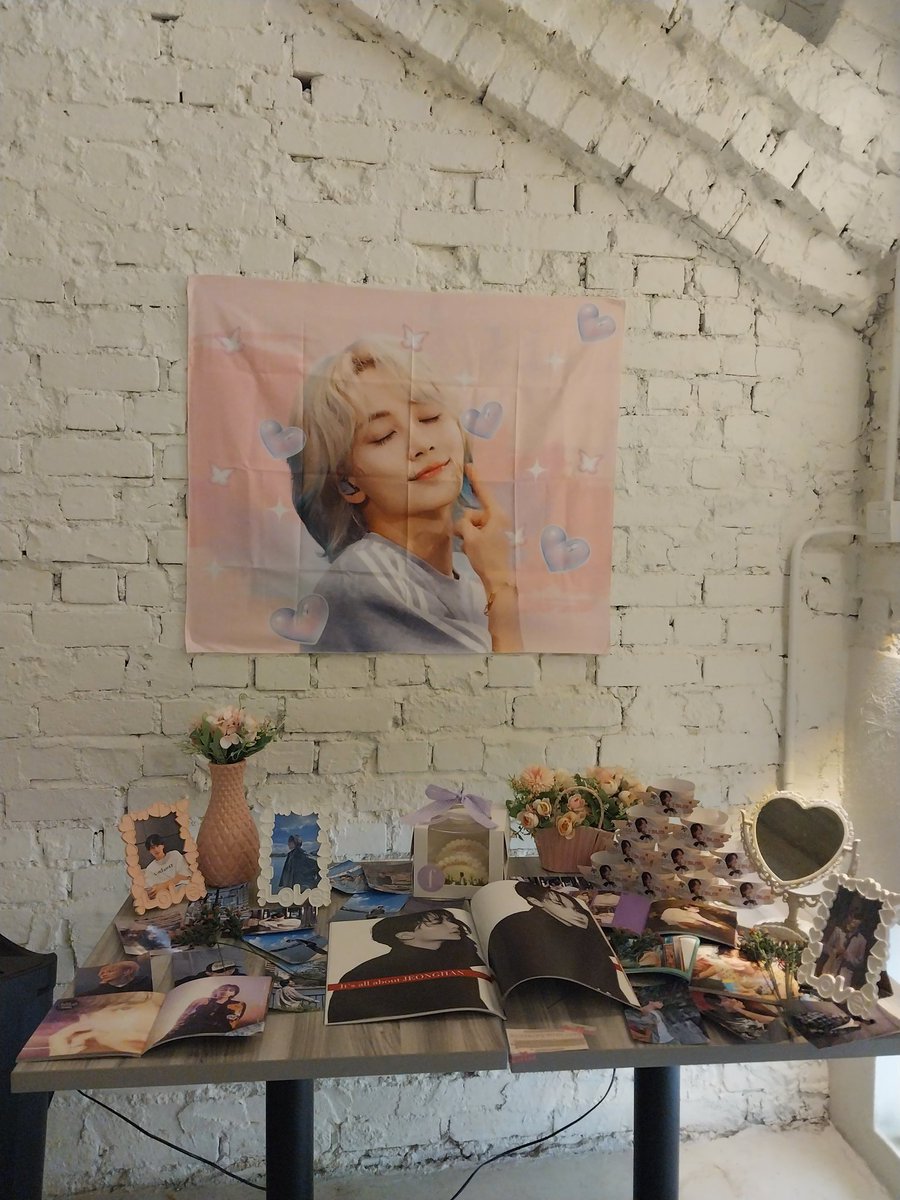 btyeonnie_'s tweet image. Wishlist ticked ✅️ logging out, hanniehae 🫶🏽
#YJH_BLOOMINGWITHLOVE