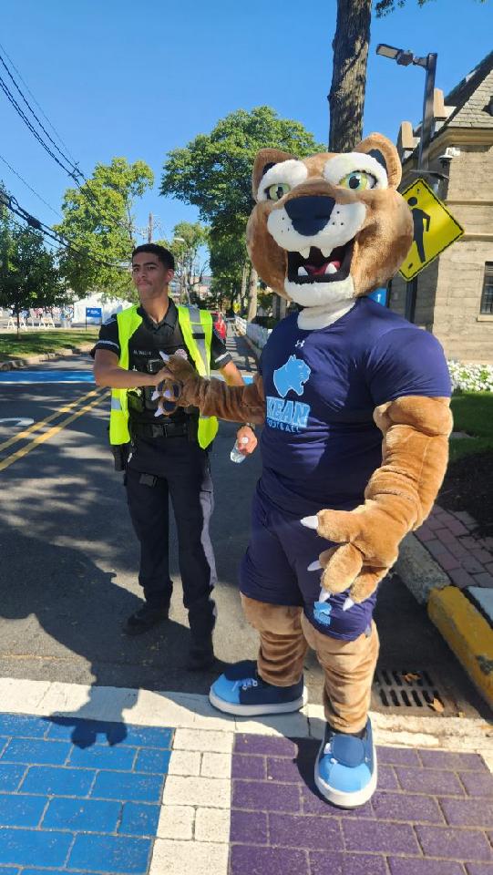 kupolice's tweet photo. Keanu came out to assist KUPD with traffic control during Homecoming 2024! https://t.co/1oxiHkLKs5