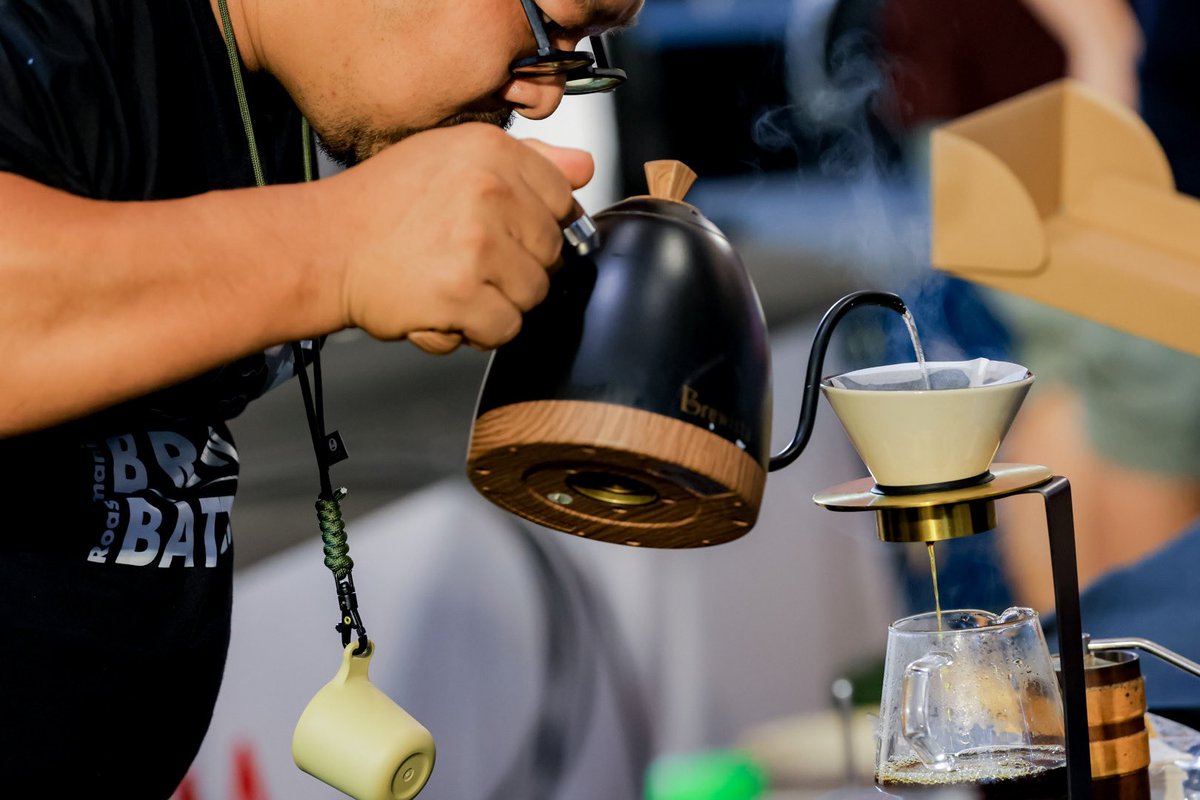 centralwOrld's tweet photo. ☕🚀เปิดจักรวาลกาแฟสุดยิ่งใหญ่ ​
เข้มที่สุดใจกลางเมือง ที่งาน Thailand Coffee Hub 2024 งานที่รวบทุกร้านดังทั่วไทย และทั่วโลกมาไว้ที่ ​เซ็นทรัลเวิลด์​

🚨 ปักหมุด 2–8 ต.ค. 67 🌍 

คอกาแฟห้ามพลาด! เตรียมตัวมาสัมผัสกาแฟจากทุกมุมโลก พร้อมเอนจอยกับ 9 โซนกิจกรรมสุดมันส์ ที่รวมทุกคัลเจอร์ของกาแฟไว้ในงานเดียว ​

💥 แล้วเจอกันที่ เซ็นทรัลเวิลด์ ชั้น 1, 2, 3 บอกเลย...งานนี้ไม่มาแล้วจะพลาดของดี!! ​

เพิ่มเติมคลิก https://t.co/xFdZ9NZ4dI…​
​
#Coffeeuniverse #จักรวาลกาแฟใหญ่ที่สุดใจกลางเมือง #Hubของคนรักกาแฟ #SCATH #ThailandCoffeeHub2024 #centralwOrld #CentralPattana