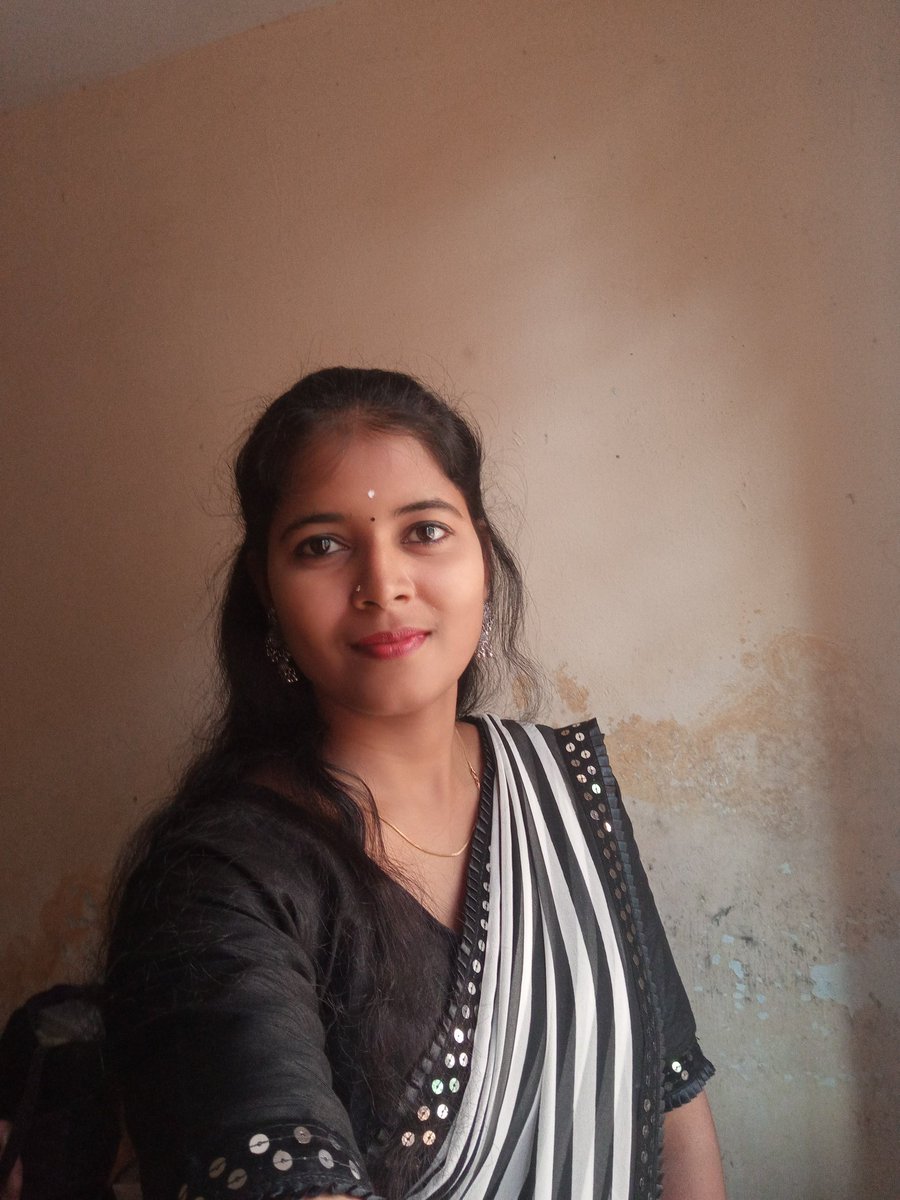 Vanitha06119914's tweet photo. Haters please stay away 😊 https://t.co/GBtPYQth7o