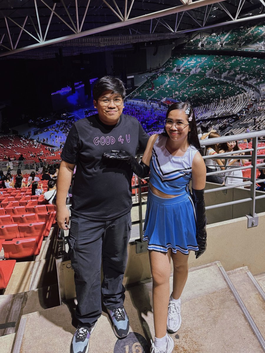 jsmbrq's tweet photo. well... aren't we cute???? ๐ฅน
#GUTSWorldTourManila #GutsTourPH #GUTSTourManila #GUTSWorldTourPH #GUTSinManila https://t.co/Usgq9m1kL3