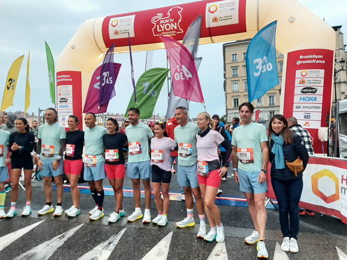 NublatFaure's tweet photo. 🏃‍♀️🏃🏿🏃‍♀️Je souhaite une très bonne course à tous les coureurs et coureuses engagés sur cette nouvelle édition du #RunningLyon.

Merci mille fois aux 1000 bénévoles d'être encore une fois au RDV 👏👏
@CouriraLyon @AaaLyonnais https://t.co/qrdNyVMahH