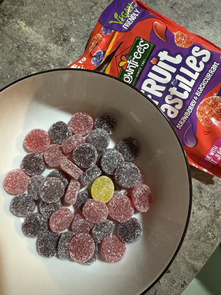 DMeikle83's tweet photo. So, @ROWNTREES … do I get a tour of the factory or what https://t.co/bgyG3XGuVv